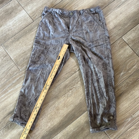 Democracy Flex-Elle t capri pant. Size 12 - Picture 2 of 7